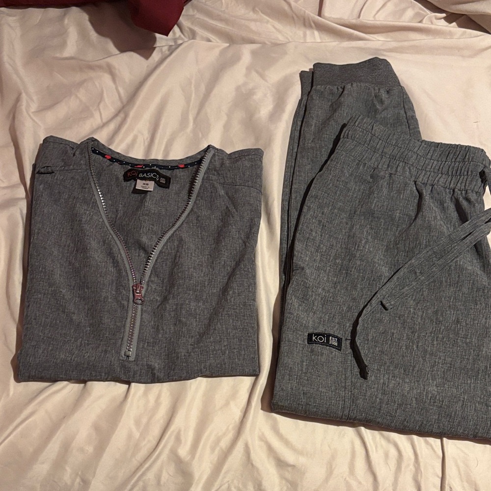 Koi scrub set
